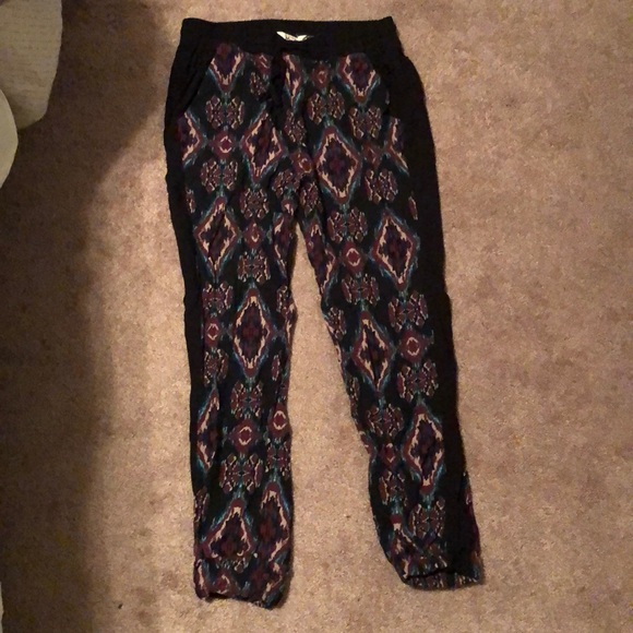 Patterned flowy pants - Picture 1 of 2
